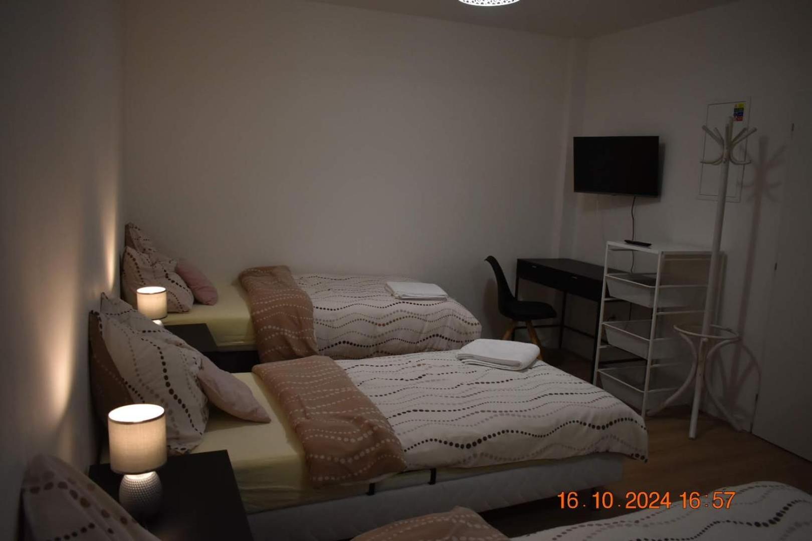 Flynnhouse Hotell Aš Exteriör bild